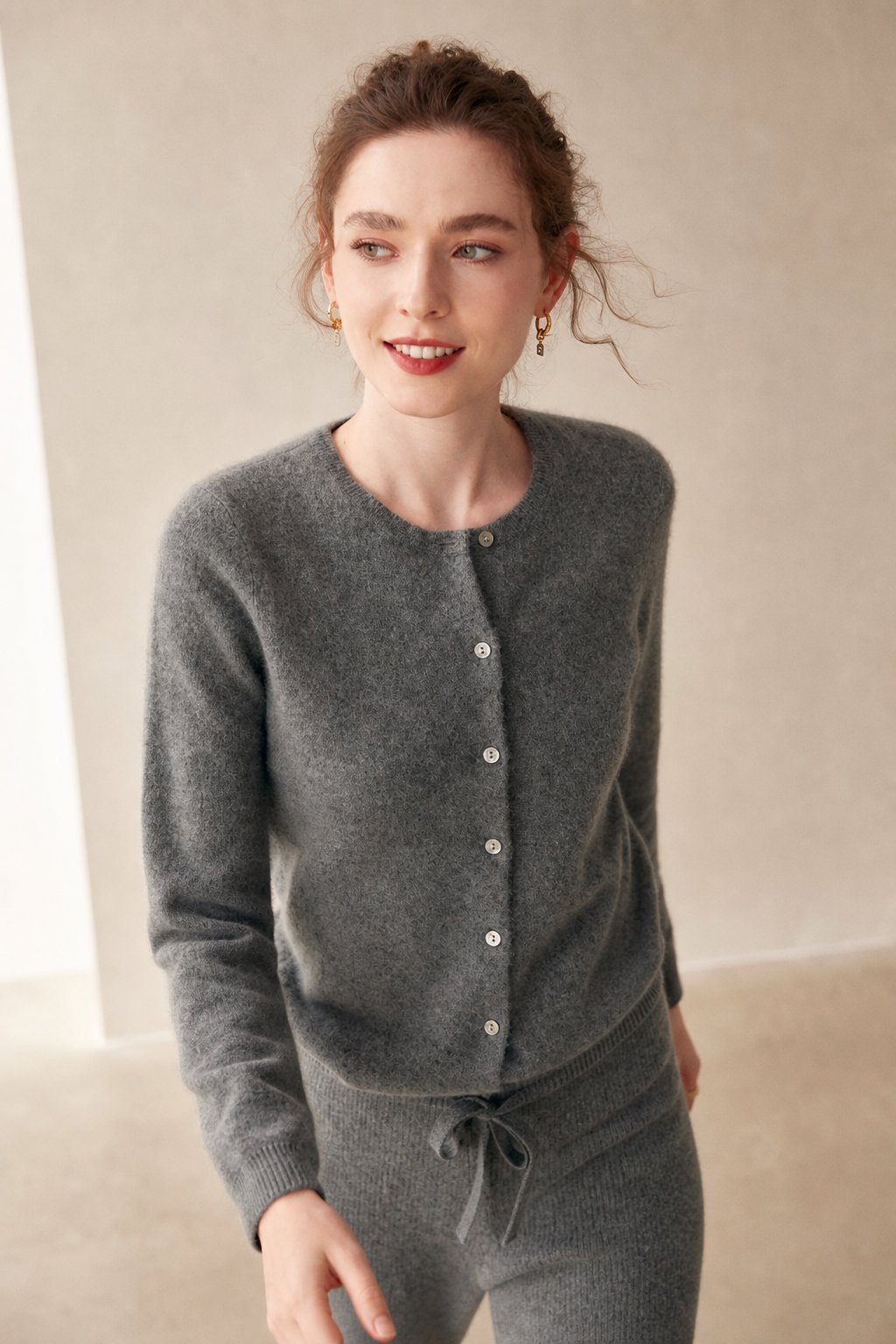 Anouk | Round Neck Pearl Button Cashmere Knit Cardigan - View 3