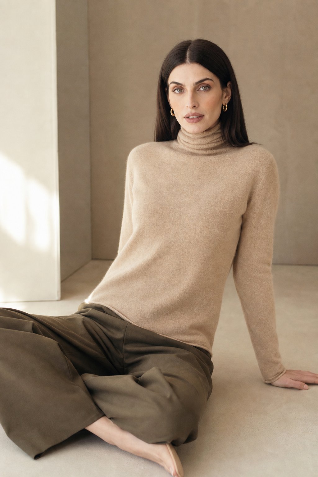 Halle | Brushed Slim Fit Cashmere Turtleneck Sweater - View 5