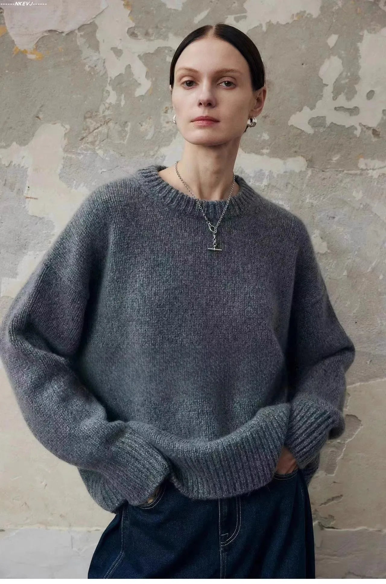 Ilse | Oversized Pure Cashmere Crew Neck Knit Sweater - View 15