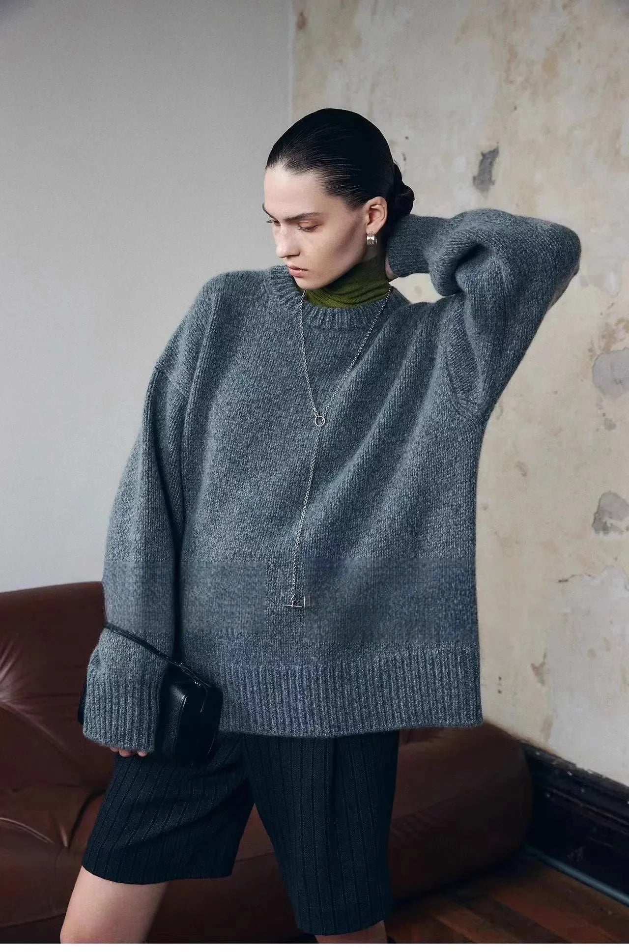 Ilse | Oversized Pure Cashmere Crew Neck Knit Sweater - View 16