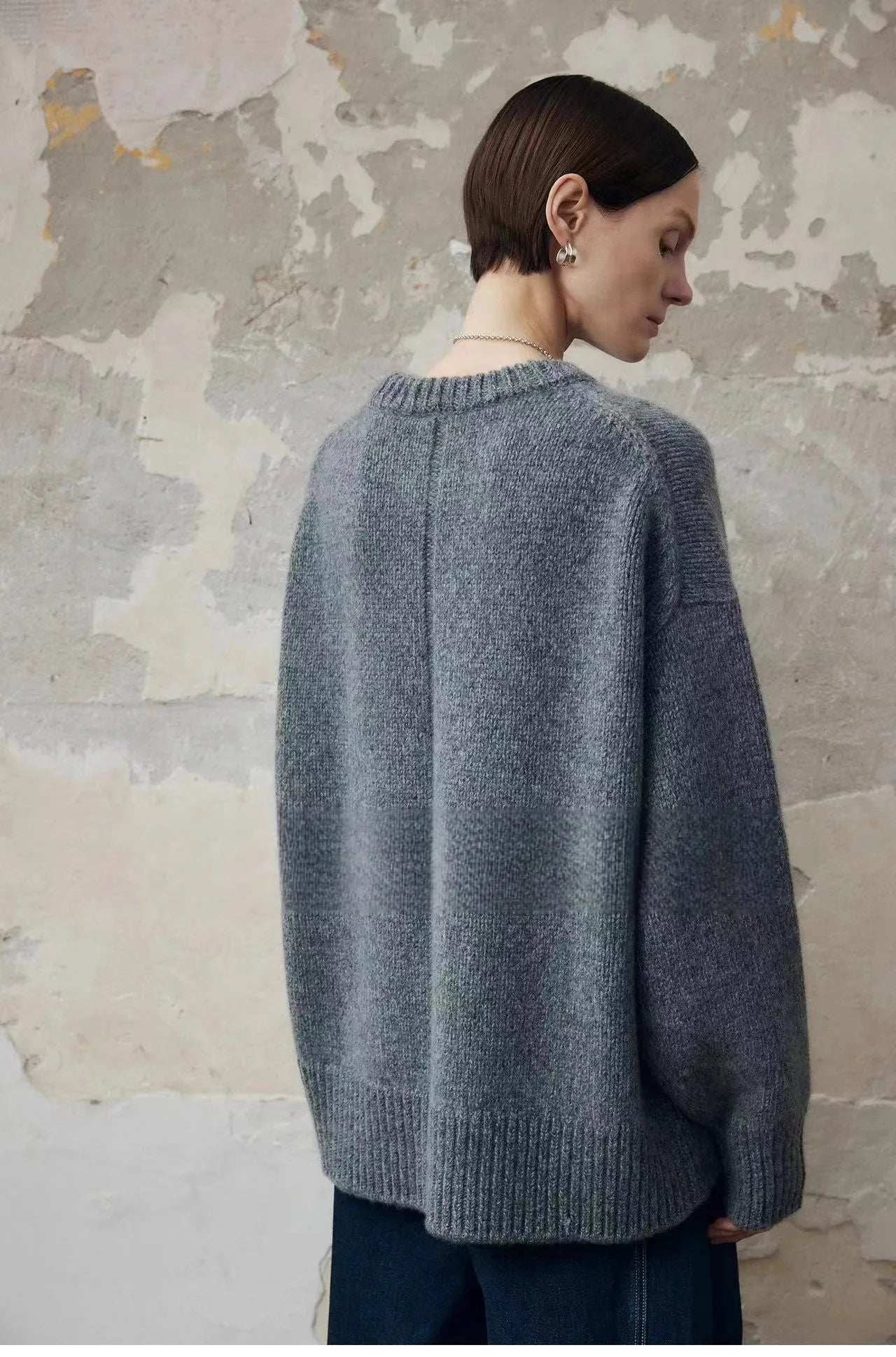 Ilse | Oversized Pure Cashmere Crew Neck Knit Sweater - View 17
