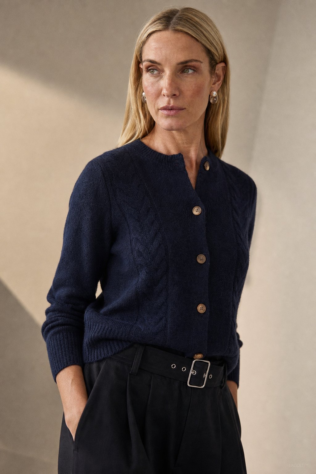 Leonie | Collared Cropped Cable Knit Cashmere Cardigan - View 5