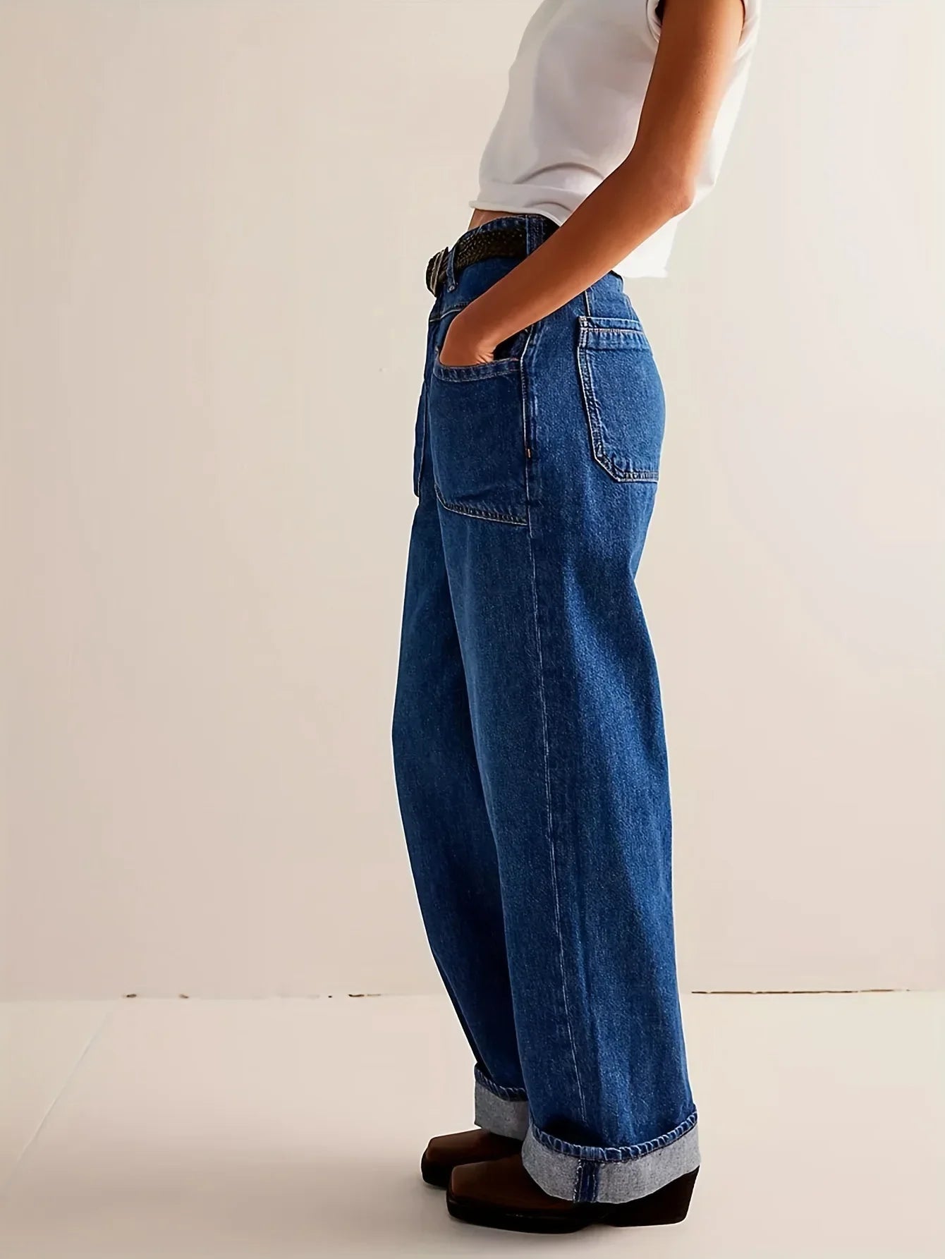 Noor | High Waist Patch Pocket Wide Leg Denim Jeans - View 11