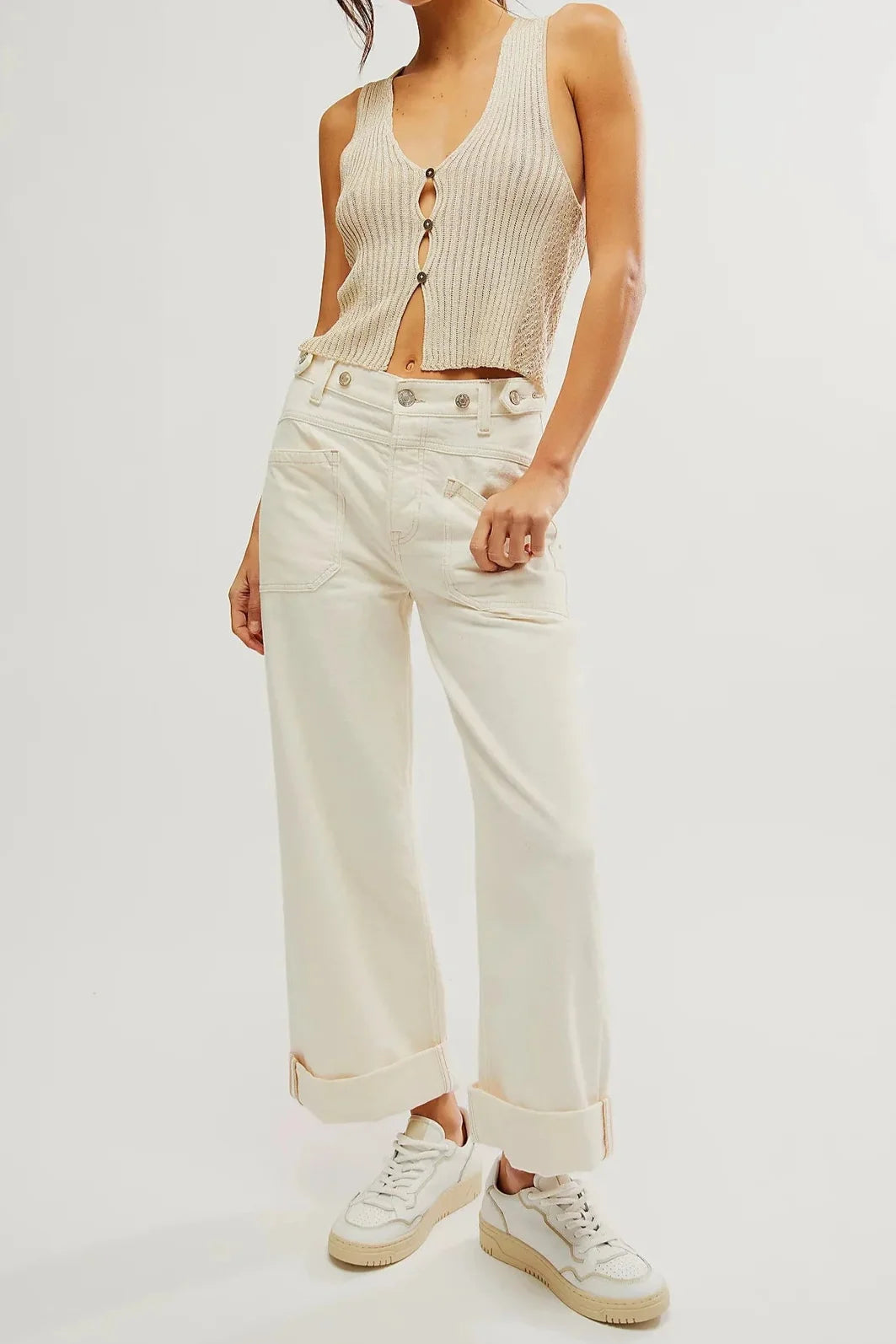 Noor | High Waist Patch Pocket Wide Leg Denim Jeans - View 13