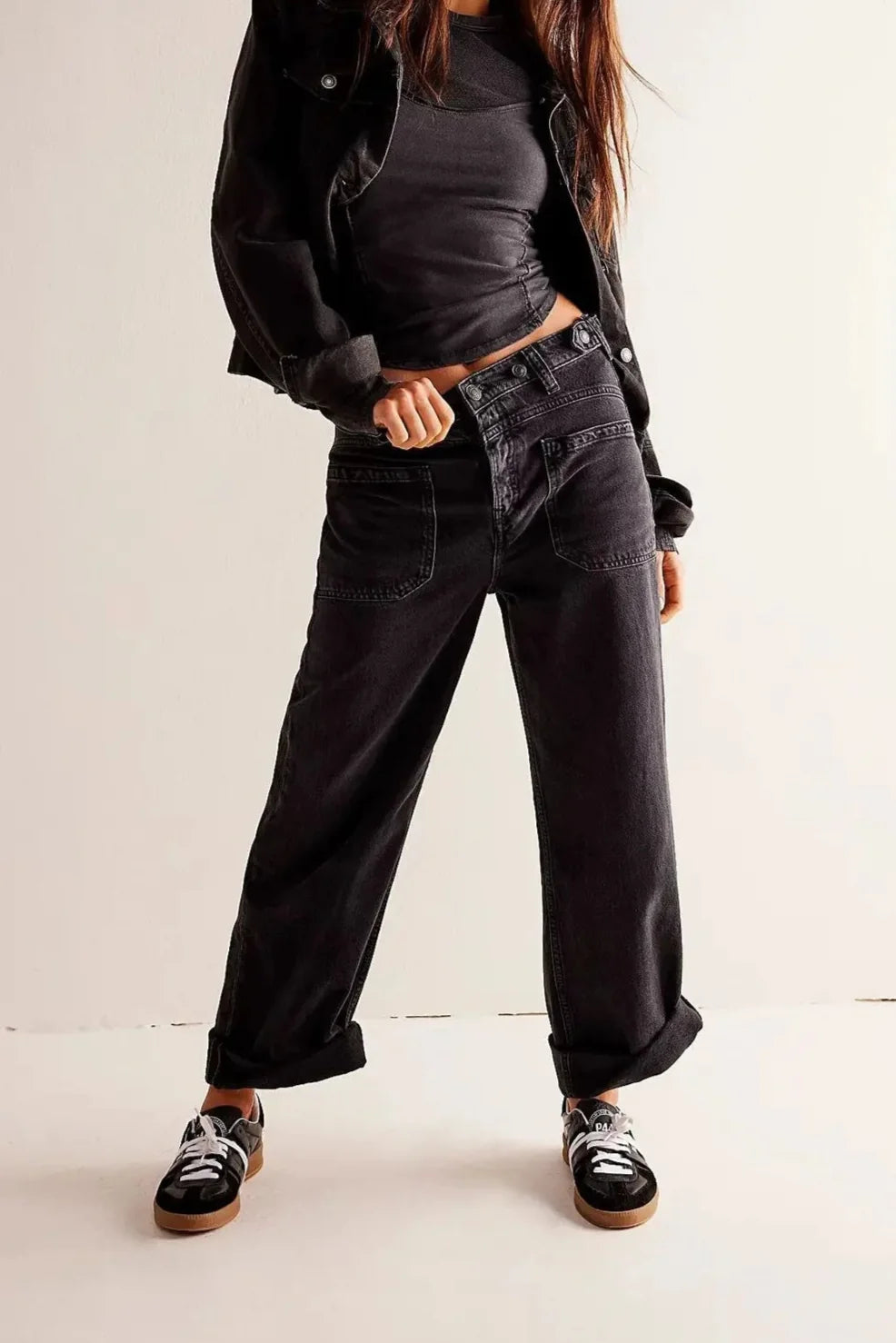 Noor | High Waist Patch Pocket Wide Leg Denim Jeans - View 25